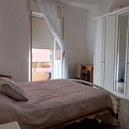 Super Central Rooms Con Uso Cucina كالياري المظهر الخارجي الصورة